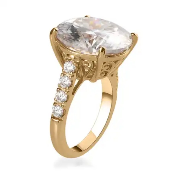 10.50 CARAT MOISSANITE RING - Picture 7 of 13